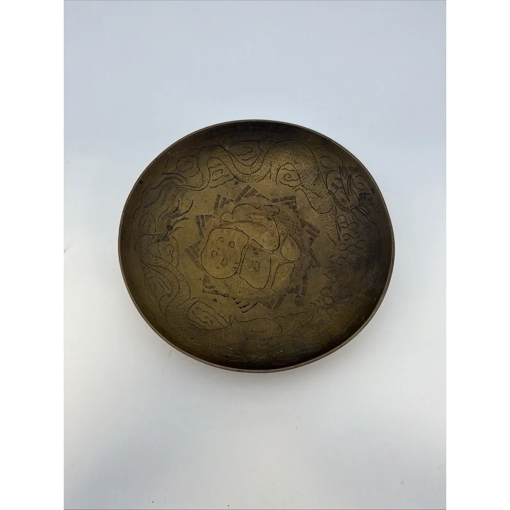Vintage Decorative Collectible Round Shape‎ Dragon Engraved Brass Bowl